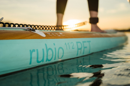 SUP Board Rubio und Fuß-Leash von SIREN SUPsurfing Fuß-Leash