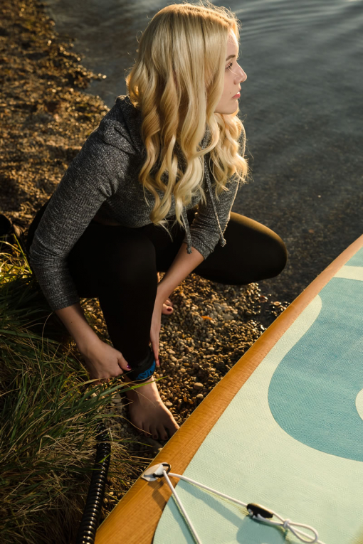 SUP rubio 11.2 mit Leash - Sicherheit geht vor - Paddeln immer mit Leash von SIREN SUPsurfing