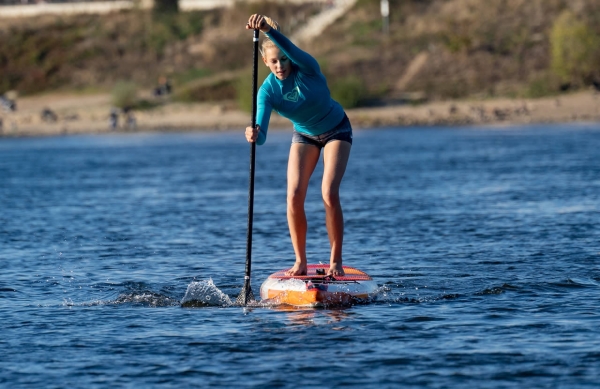 Das schnellste aufblasbare Race i-SUP Board von SIREN barra 12.6 HCT