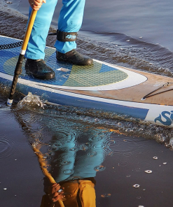 Siren T3 Tortuga Paddel auf dem wahoo 14.0 Raceboard und Fuß-Leash