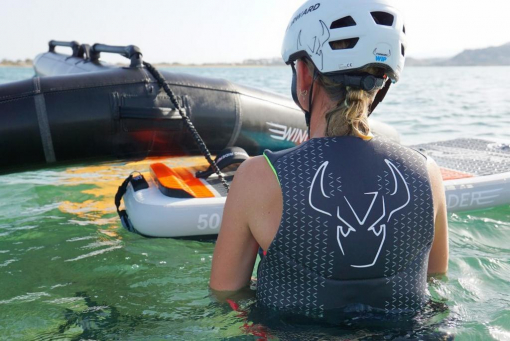 Prallschutzweste zum Pumpfoilen von SIREN SUPsurfing