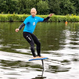 Pumpfoiling mit Carbon Pumpfoil mit SIREN SUPsurfing Sole99 Pumpfoilboard