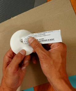 SUP Reparatur mit Kleber von SIREN SUPsurfing Vulkanisierung/Kaltschweissen
