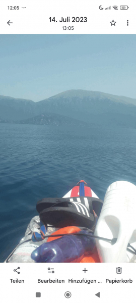 Rene Pausar auf dem barra 12.6 von SIREN SUPsurfing auf dem Ohrid See in Albanien